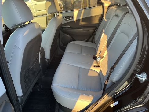 Used 2021 Hyundai Kona Limited image 24