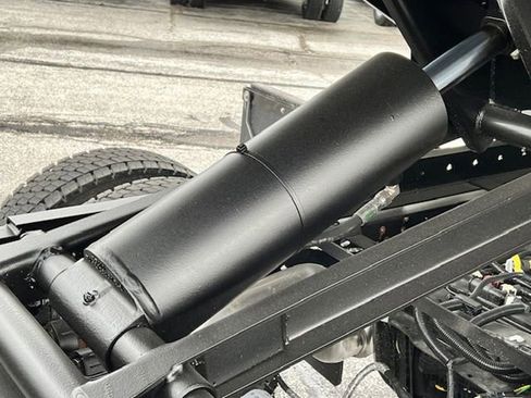 New 2025 Ford F550 4x4 Regular Cab Super Duty image 21