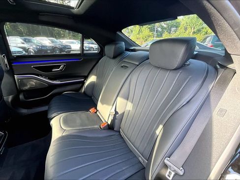 Certified 2023 Mercedes-Benz S 500 4MATIC image 28