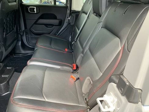 Used 2021 Jeep Wrangler Unlimited Rubicon AWD/4WD image 17
