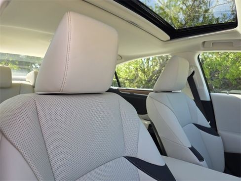 New 2025 Lexus ES 350 w/ Premium Package image 11