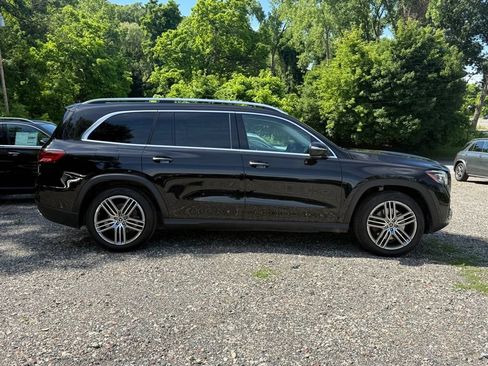 Used 2026 Mercedes-Benz GLS 450 4MATIC image 8