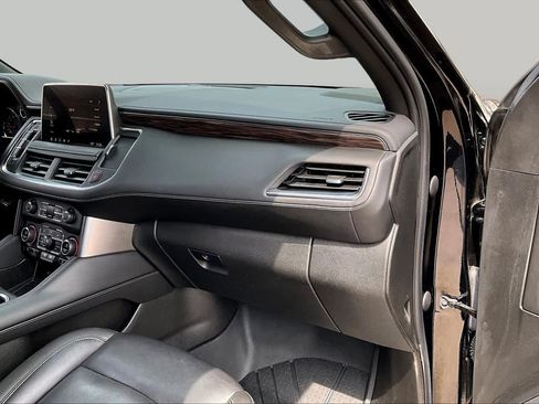 Used 2021 Chevrolet Tahoe Z71 AWD/4WD image 18