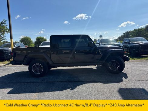 Used 2022 Jeep Gladiator Rubicon w/ Cold Weather Group AWD/4WD image 7