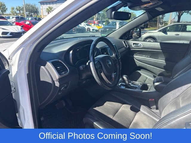 Used 2020 Jeep Grand Cherokee Altitude AWD/4WD image 5