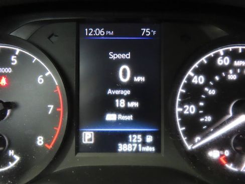 Used 2024 Nissan Altima 2.5 S FWD image 15