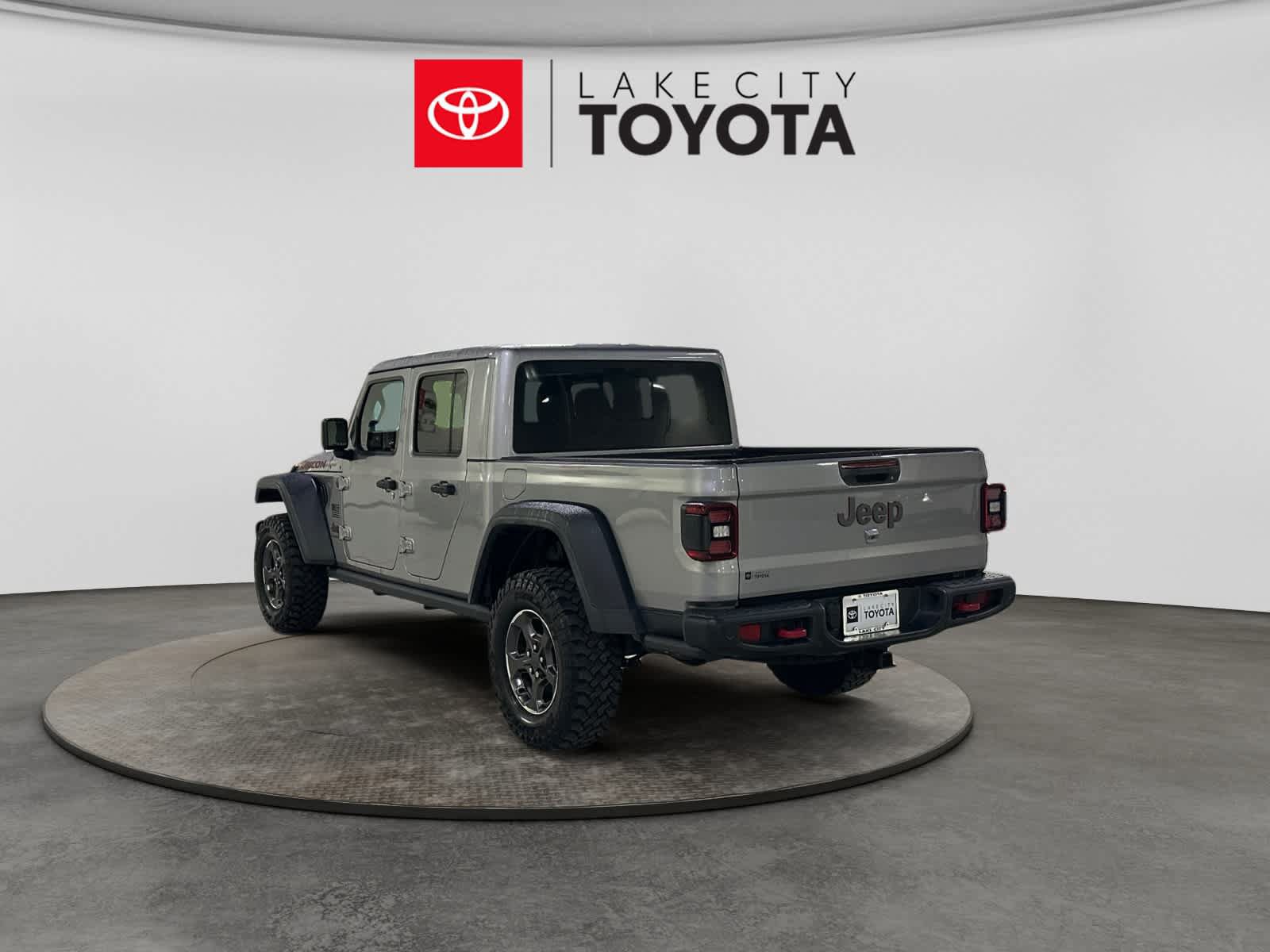 Used 2020 Jeep Gladiator Rubicon AWD/4WD image 5