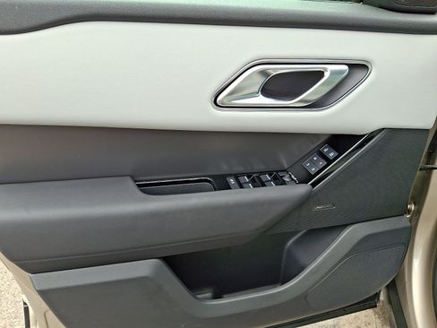 Used 2026 Land Rover Range Rover Velar S AWD/4WD image 10