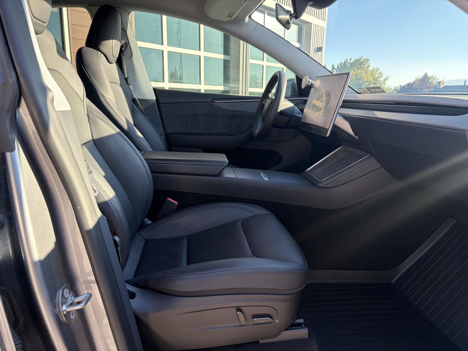 Used 2026 Tesla Model Y AWD image 24