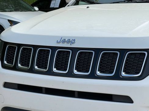 Used 2018 Jeep Compass Latitude w/ Popular Equipment Group AWD/4WD image 32