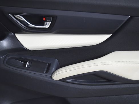 Used 2020 Subaru Ascent Premium w/ Convenience Package image 27