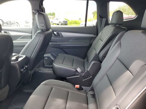 New 2026 Buick Enclave Preferred FWD image 11