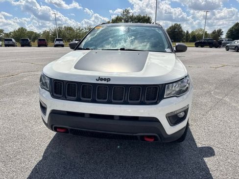 Used 2019 Jeep Compass Trailhawk w/ Safety & Security Group AWD/4WD image 2