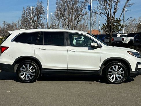 Used 2020 Honda Pilot EX image 3