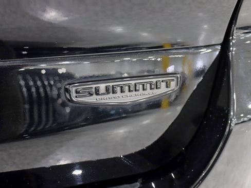 Used 2023 Jeep Grand Cherokee L Summit w/ High Altitude Package image 14