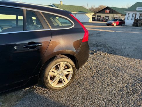 Used 2015 Volvo V60 T5 Premier image 25