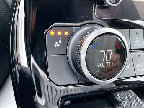 Used 2023 Toyota Highlander XLE AWD/4WD image 33