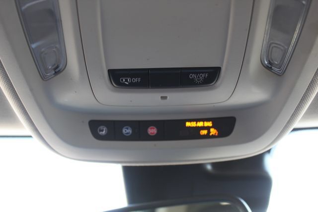 Certified 2022 Buick Envision Preferred FWD image 33