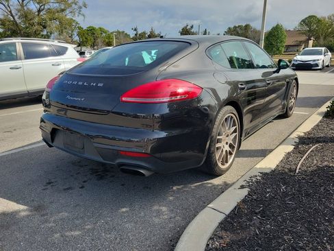 Used 2014 Porsche Panamera 4 image 8