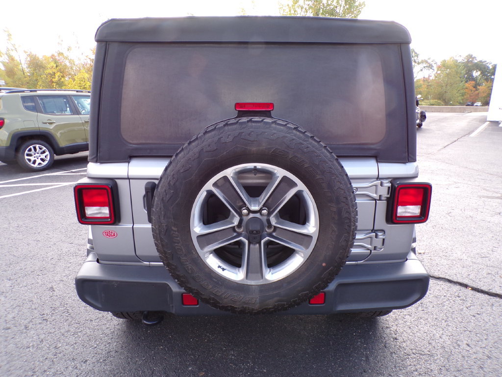 Used 2021 Jeep Wrangler Unlimited Sahara AWD/4WD image 11