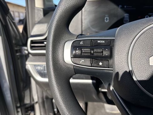 Used 2024 Kia Sportage LX AWD/4WD image 16
