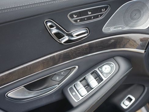 Used 2019 Mercedes-Benz S 560 S 560 Sedan 4D image 19