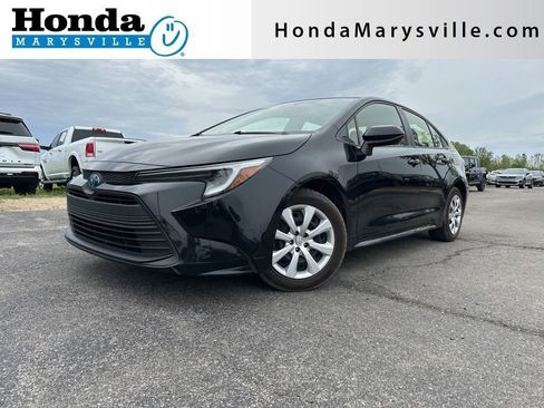Used 2023 Toyota Corolla LE FWD image 1