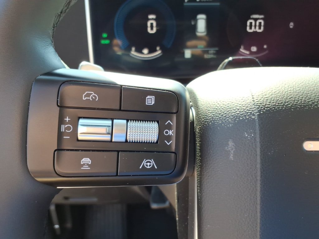 Certified 2026 Hyundai Santa Fe SEL FWD image 17