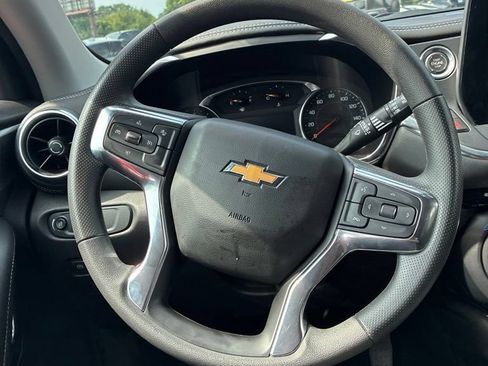 Used 2024 Chevrolet Blazer LT FWD image 12