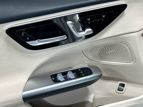 Used 2023 Mercedes-Benz C 300 4MATIC Sedan image 19