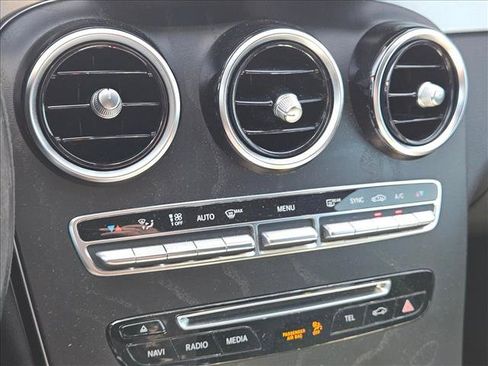 Used 2019 Mercedes-Benz GLC 300 image 12