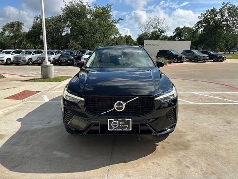 Used 2025 Volvo XC60 B5 Plus w/ Protection Package Premier image 6