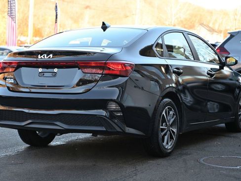 Used 2023 Kia Forte LXS image 7