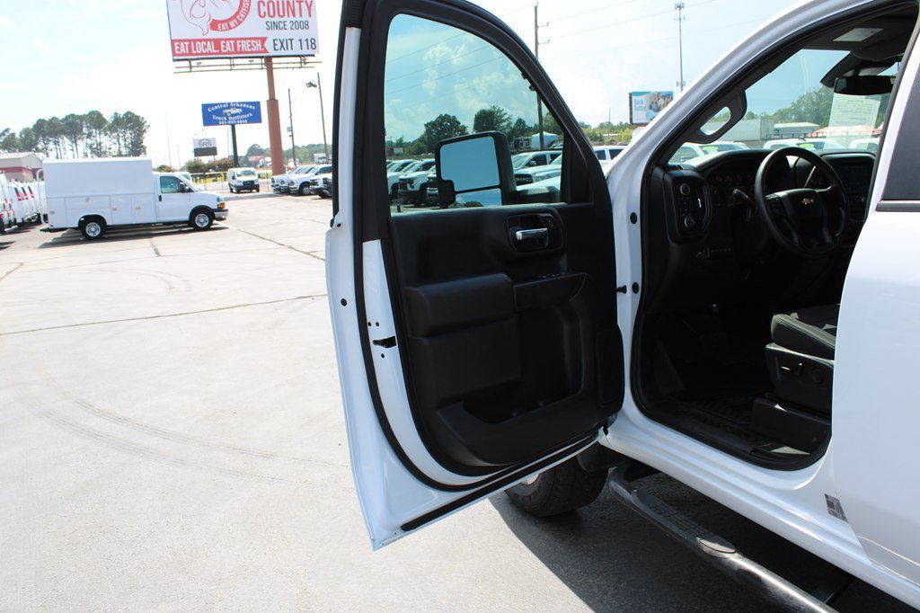 Used 2025 Chevrolet Silverado 2500 Custom w/ Custom Convenience Package AWD/4WD image 21