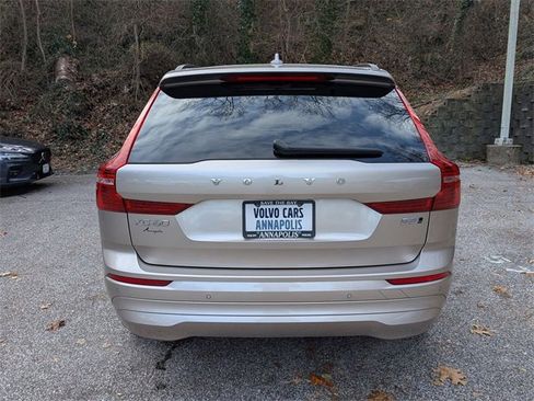 Certified 2023 Volvo XC60 B5 Core w/ Climate Package image 6