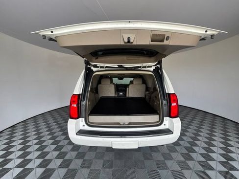 Used 2017 Chevrolet Tahoe Premier AWD/4WD image 30