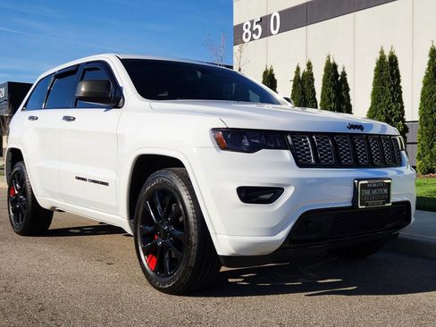 Used 2018 Jeep Grand Cherokee Altitude image 6