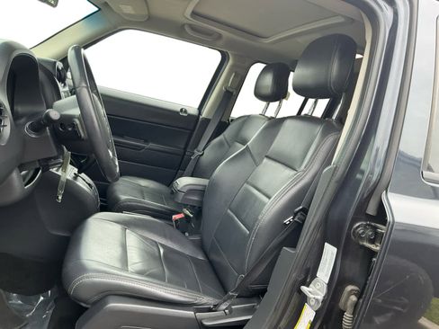 Used 2016 Jeep Patriot High Altitude FWD image 9