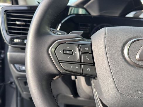 Certified 2025 Lexus NX 250 FWD w/ Towing Package (2000 Lbs) image 18