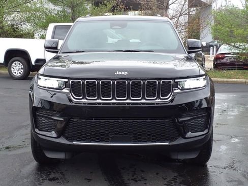 Used 2025 Jeep Grand Cherokee Laredo X w/ Luxury Tech Group I image 6