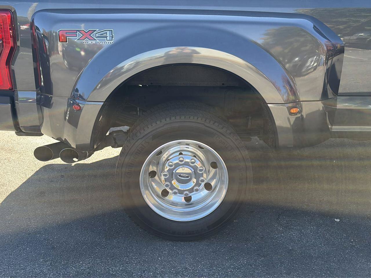 Used 2019 Ford F450 Platinum w/ Platinum Ultimate Package AWD/4WD image 21