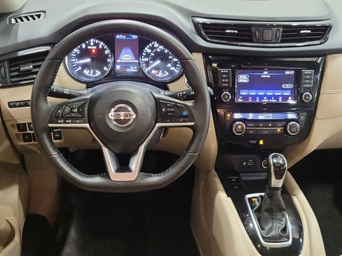 Used 2020 Nissan Rogue SL w/ Premium Package image 22