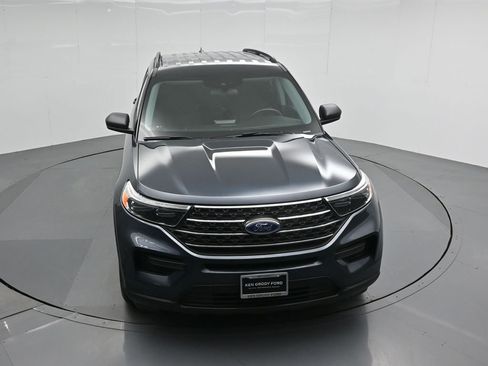 Certified 2022 Ford Explorer XLT image 40