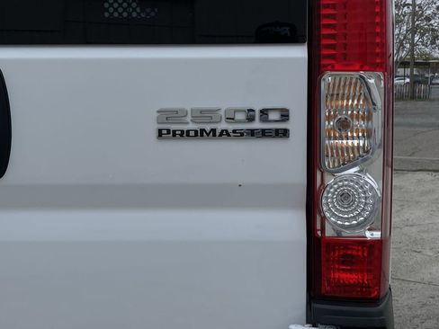 Used 2023 RAM ProMaster 2500 image 28