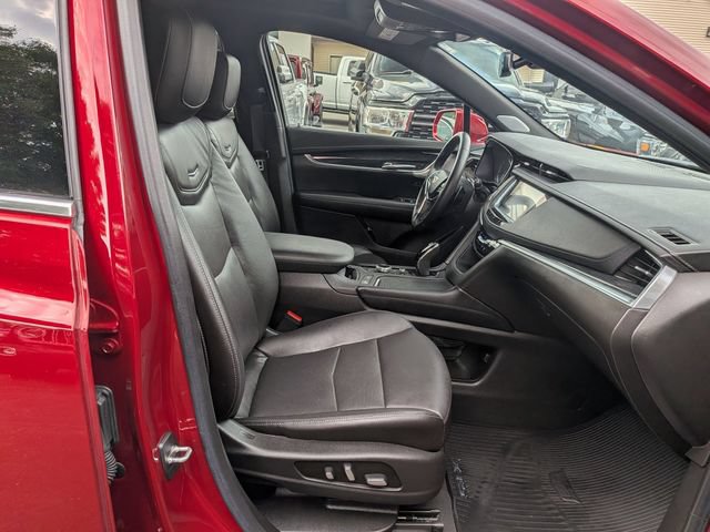 Used 2020 Cadillac XT5 Premium Luxury AWD/4WD image 33
