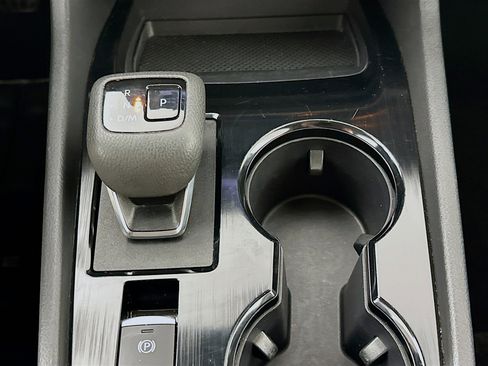 Used 2024 Nissan Rogue SV AWD/4WD image 24