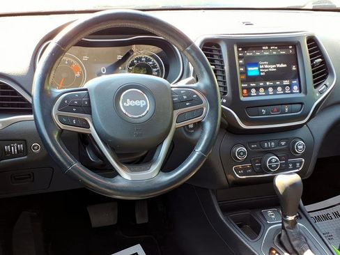 Used 2021 Jeep Cherokee Latitude Lux w/ Sun & Sound Group FWD image 9