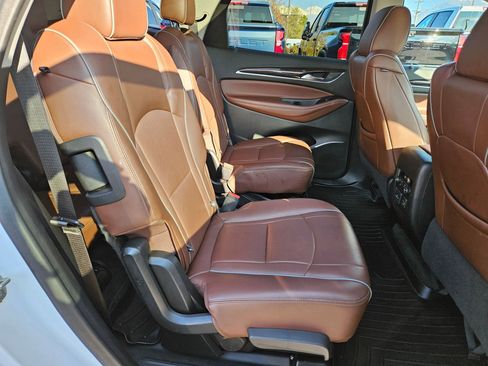 Used 2020 Buick Enclave Avenir w/ Avenir Technology Package image 32