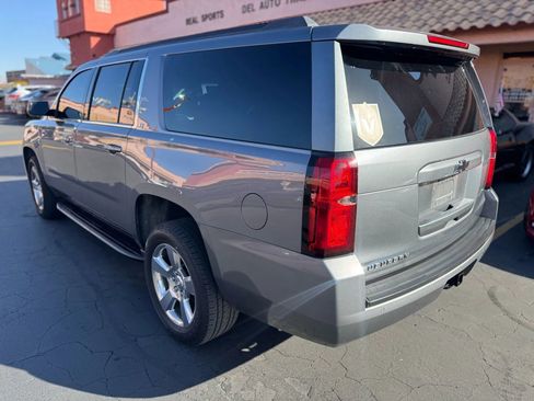 Used 2020 Chevrolet Suburban LT image 8