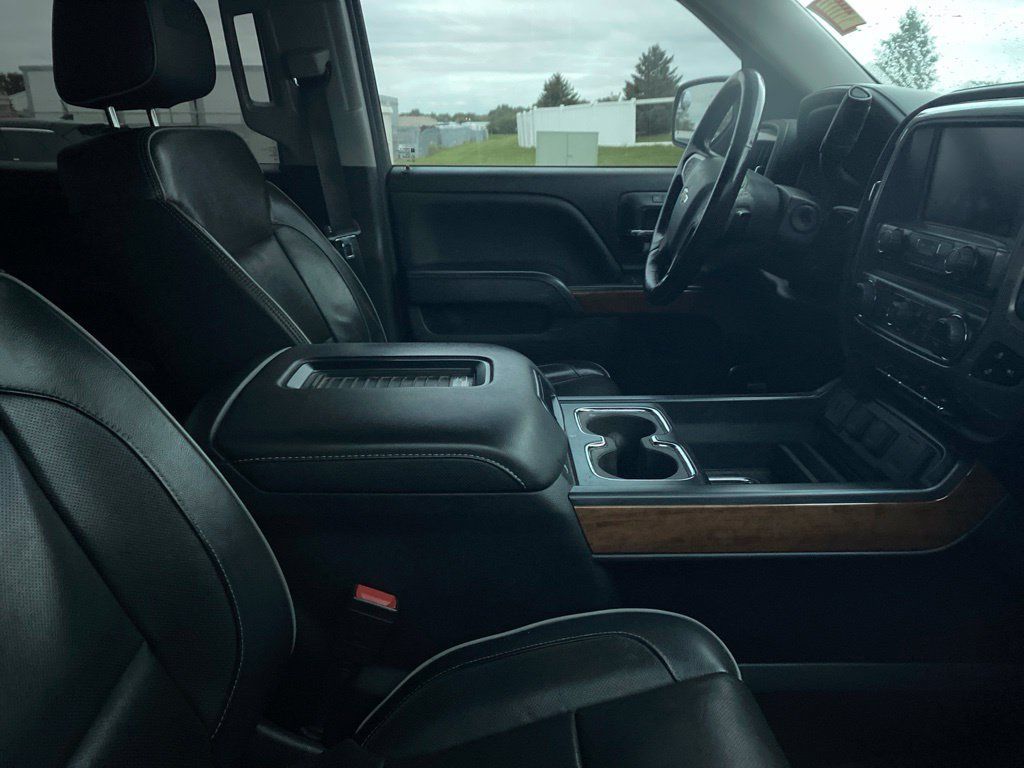 Used 2018 Chevrolet Silverado 1500 High Country AWD/4WD image 7